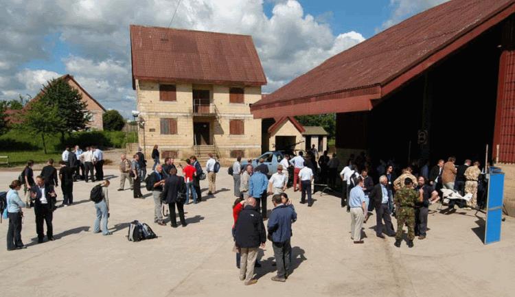 Gathering of the teams for mod grand challenge 2008